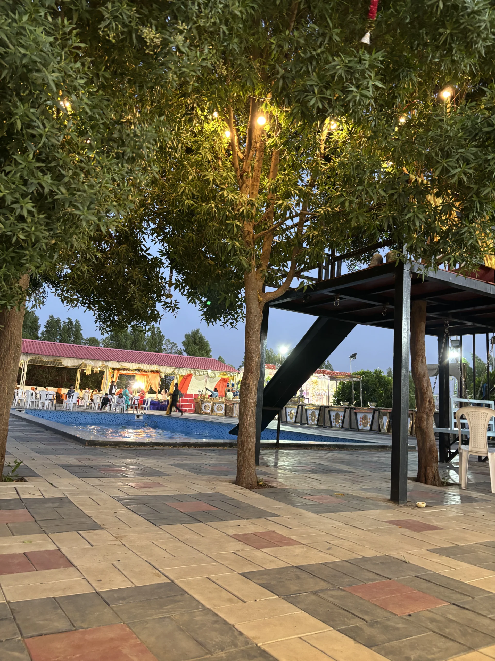 Resort Atmosphere